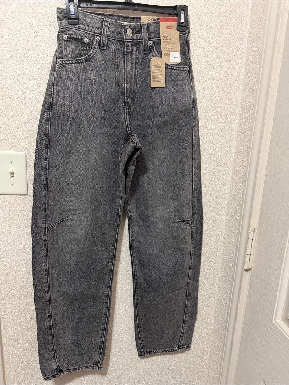 Levi's Black Wash Cinch Barrel Men's Jeans
